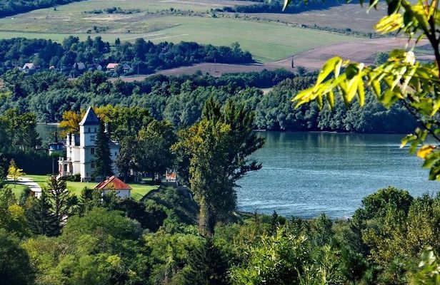 Danube Bend Day Trip Nature Escape to Zebegeny