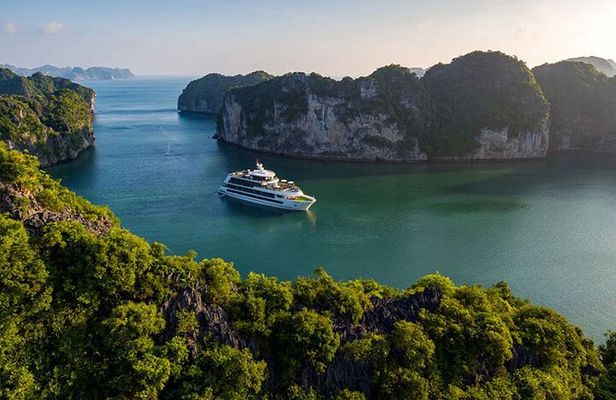 Lan Ha and Halong Bay 5 Star Cruise with Balcony