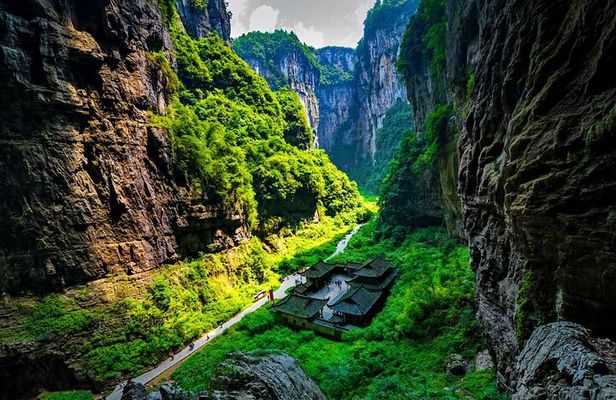 1 Day Private tour to Chongqing Wulong National Geology Park