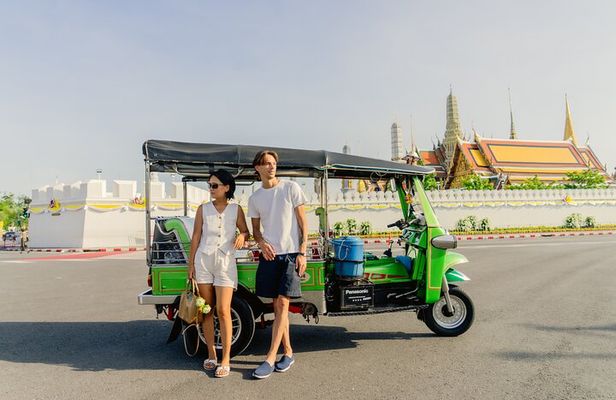 2 Hours TukTuk Adventure Bangkok Highlights