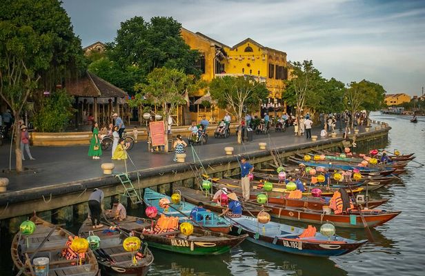 Da Nang Day Trip: Linh Ung Pagoda, Marble Mountains & Hoi An