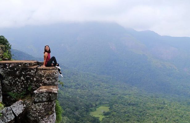 Tuk-Tuk Adventure Knuckles Mountains and Riverstone