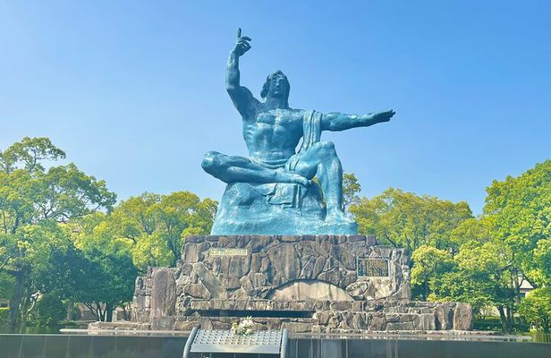 Nagasaki Peace Tour with Local Guide