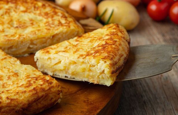 Eat Like a Local: Hidden Gràcia Catalan Food Tour in Barcelona
