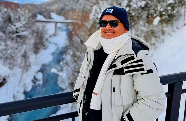 Hokkaido Asahiyama Zoo Blue Pond Ningle Terrace Day trip