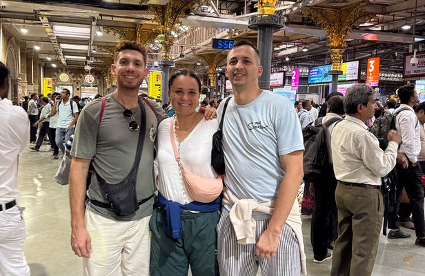 Mumbai City Highlights Tour-Private with AC car &Guide 