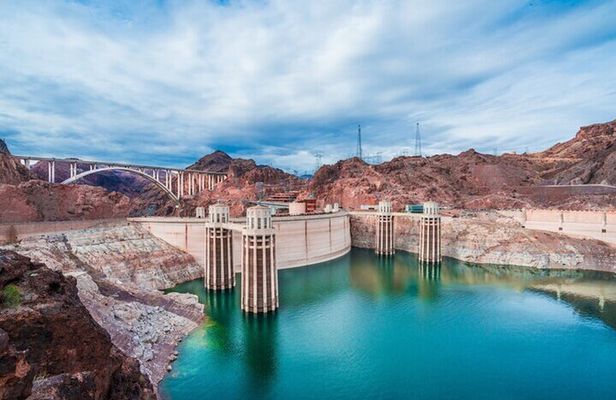 Hoover Dam and Red Rock Canyon Combo Small Group Tour From Vegas
