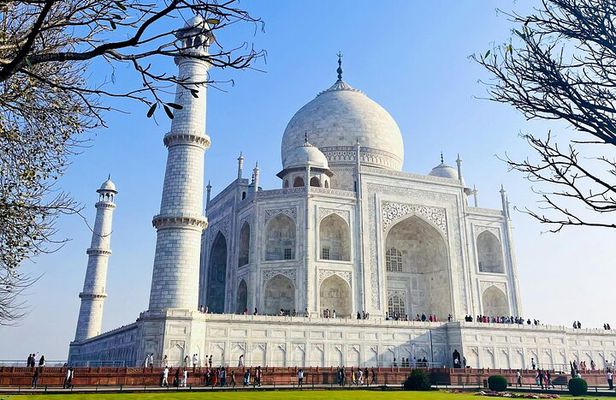 Full-Day City Tour of Agra visit Taj Mahal, Agra Fort and Fatehpur Sikri