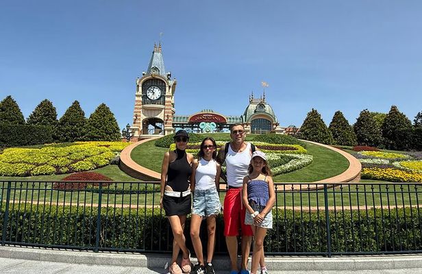 Shanghai Disneyland Private Group One-day Trip
