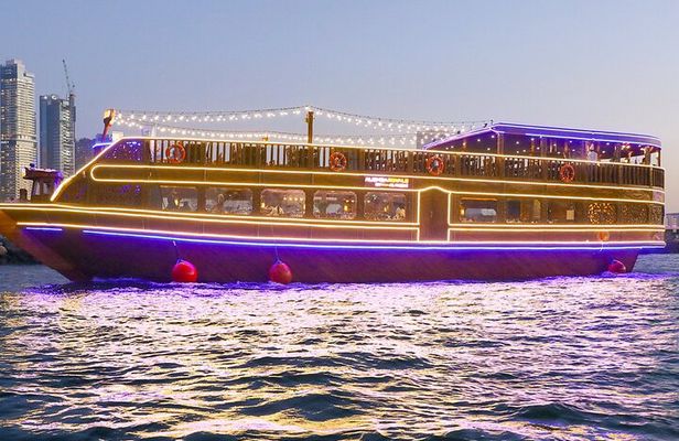 Dubai Marina Luxury Dhow Cruise with Dinner and Show