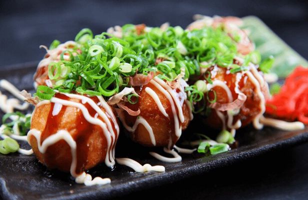 Authentic Osaka Street Food Tour – Taste Dotonbori Market Flavors