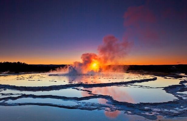 Volcanic Wonderland at Yellowstone’s Hot Springs and Geysers