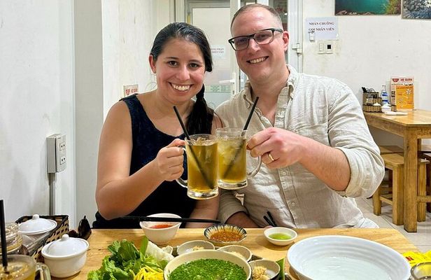 Da Nang Street Food Tour On Scooter - up to 12 Tastings