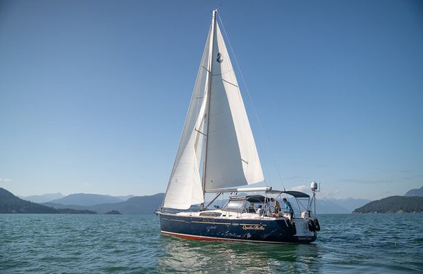 Luxurious Howe Sound Sailing