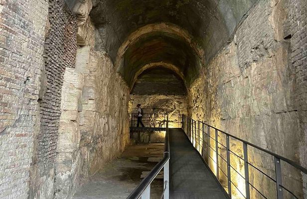 Colosseum Underground Vip Access with Ancient Rome Tour