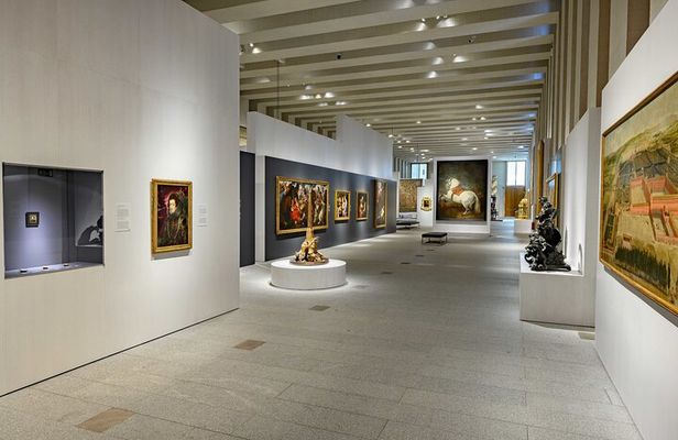Madrid: Guided Tour of the Royal Collections Gallery