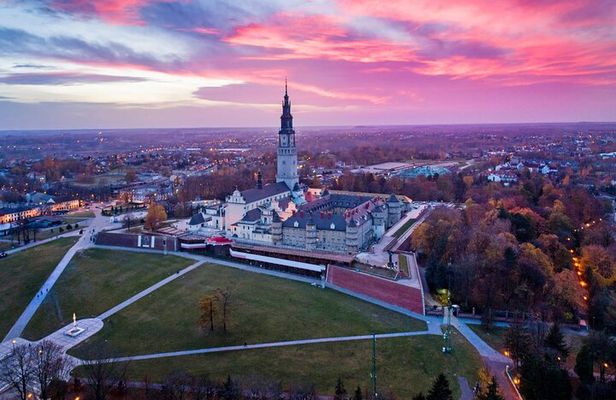 Krakow: Black Madonna of Czestochowa & Jasna Gora Guided Tour