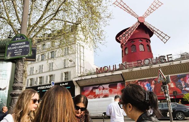 Montmartre & Sacré Coeur Small Group Tour