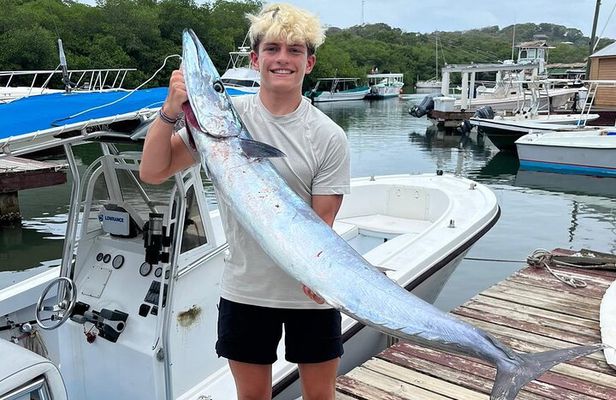 Half Day Fishing Adventure in Roatan