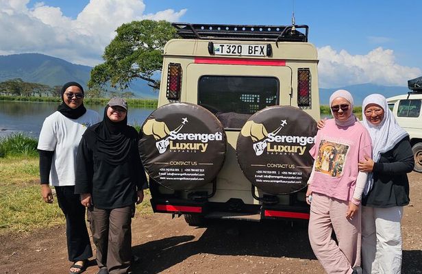 Arusha Tanzania 4WD Private Tour