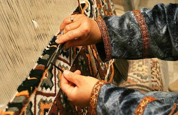 Fes Carpet Weaving Workshop