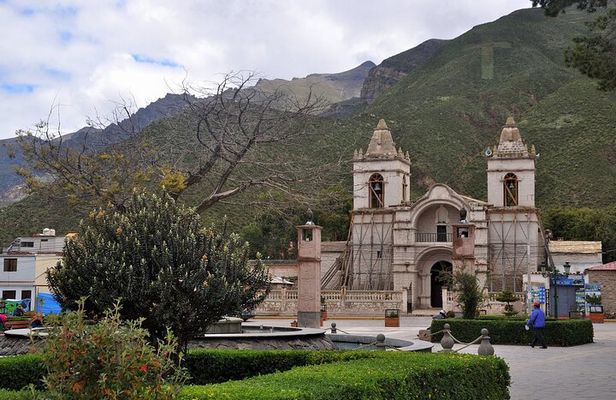 Colca Canyon Full Day Tour from Arequipa to Puno