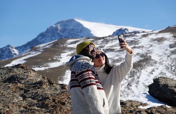 From Granada: Sierra Nevada Safari tour up to 2500 meters high 
