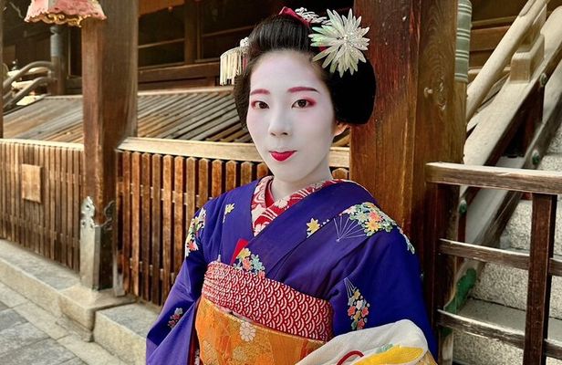 1 Hour Geisha Show in Kyoto