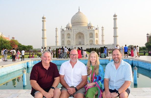 Private Same Day Taj Mahal Tour from Delhi by Car