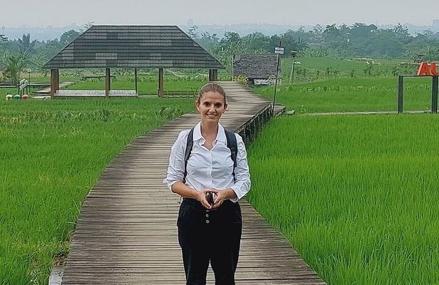 Jakarta Bogor Botanical Garden, Ricefield, Waterfall Shared Tour