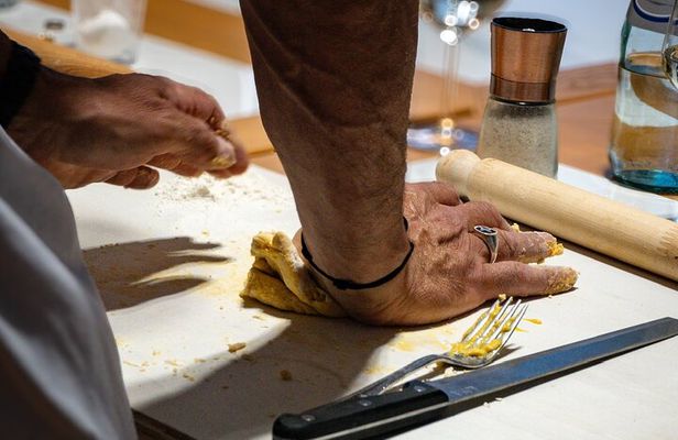 Authentic Pizza Cooking Class in Rome