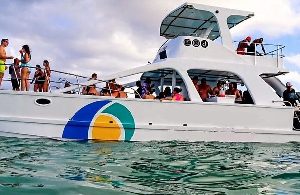 Party Boat Tour in Bavarian Snorkeling Natural Pool and Fun