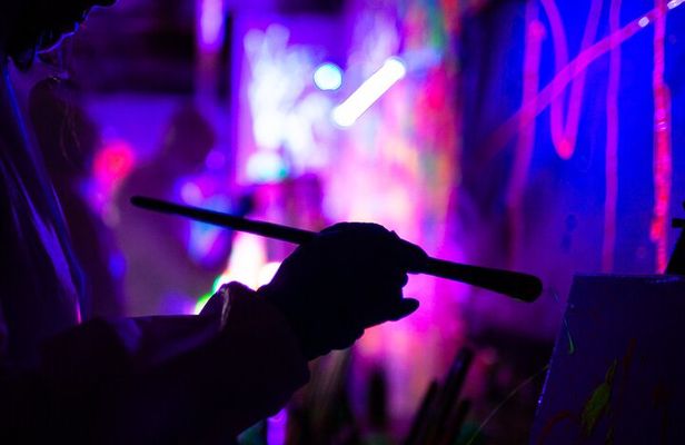NEON Starry Night Sip and Paint Experience