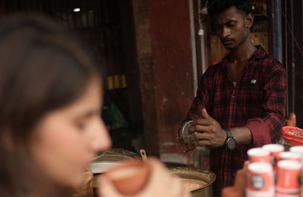 An Old Delhi Journey of 10 Iconic Food Tastings [Private]