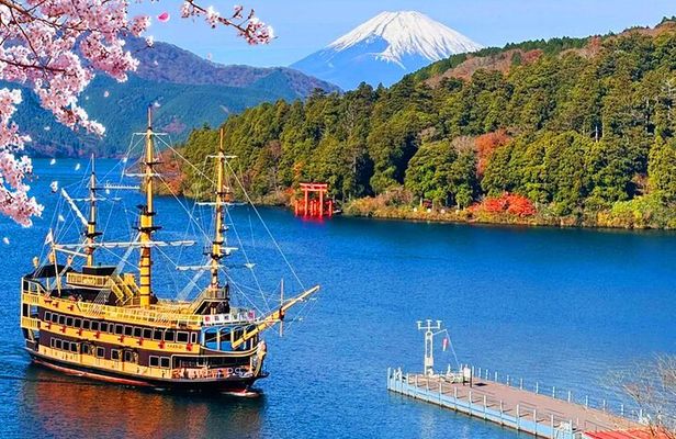 Mt. Fuji Hakone and Kamakura Day Tour: Cruise/Ropeway/island