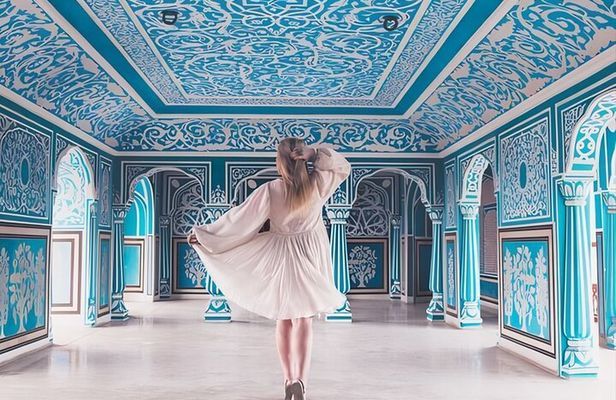 Full-Day Jaipur City Tour with a Guide