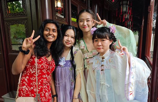 Private One Day Shanghai Highlights Tour with Your Choice