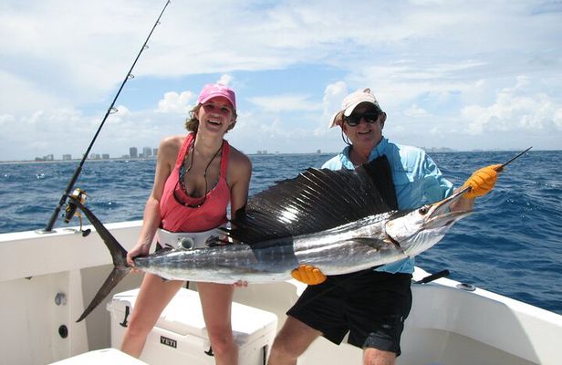 4 Hour Deep Sea Fishing Charters on Lady Helen in Fort Lauderdale