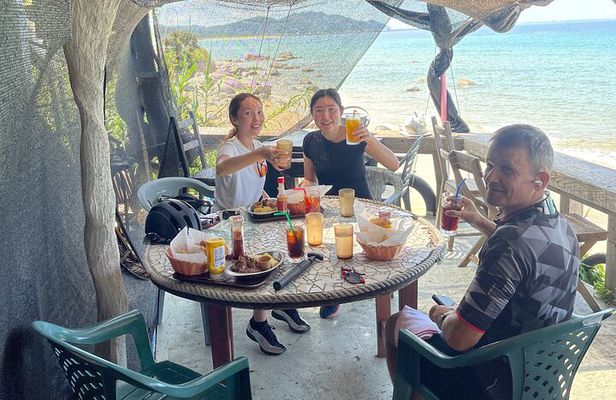 Itoshima Mountain Panorama and Scenic Coastline E-bike Tour