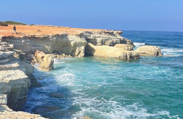 Full-Day Tour Shipwrecks Blue Lagoon and Sterna Winery 