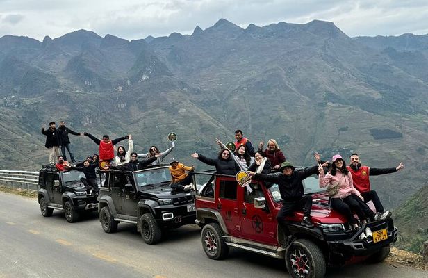 Private 4 Days Ha Giang Loop Jeep Adventure 