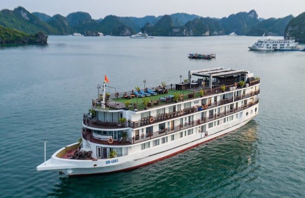 Halong Bay Premium Overnight Cruise: 2D1N Luxury from Hanoi