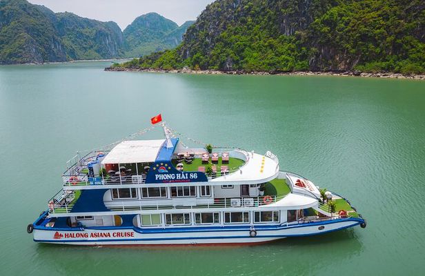 Fullday Trip With Halong Asiana Cruise: Kayaking 
