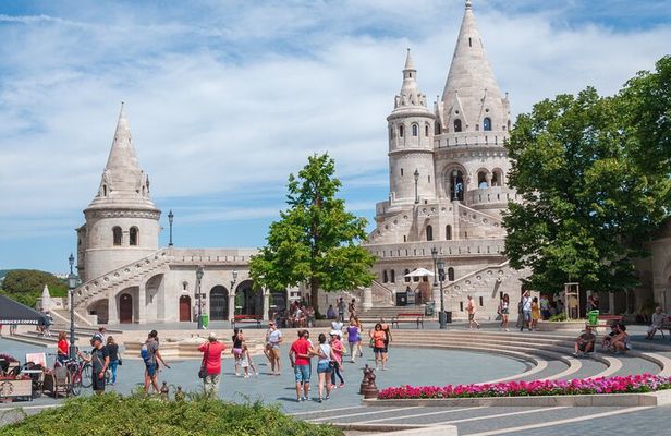 Budapest Fisherman's Bastion and St Stephen's Basilica Tour