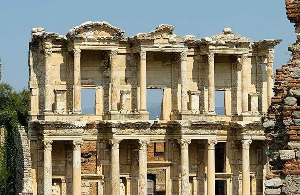 Ephesus Tour wit from Kusadasi with Turkish Bath and Lunch