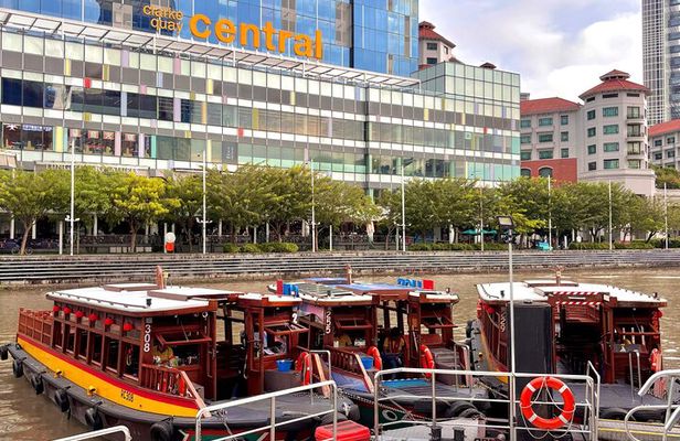 2 Pax Bundle Singapore River Cruise and Stunning Light Shows