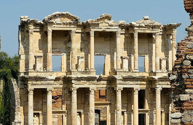 Ephesus Private Tour with Shopping + Lunch - Opt Turkish Bath