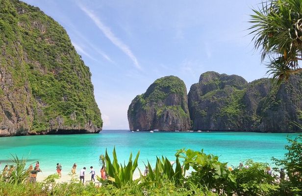 From Phi Phi: Sunrise & Beat The Crowds to Maya Bay by Speedboat