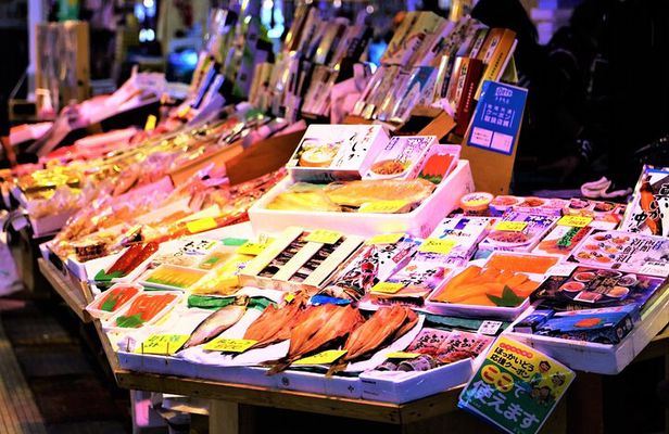 Hakodate: Morning Market Tour with Seafood Tasting Options