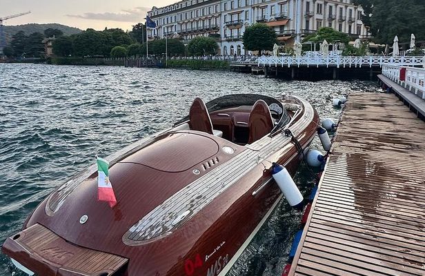 Private Lake Como Tour by Classic Wooden Boat